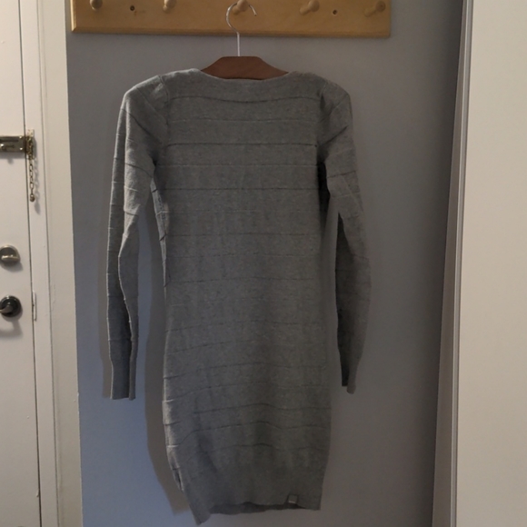 Bench Sweater Dress - Picture 2 of 4